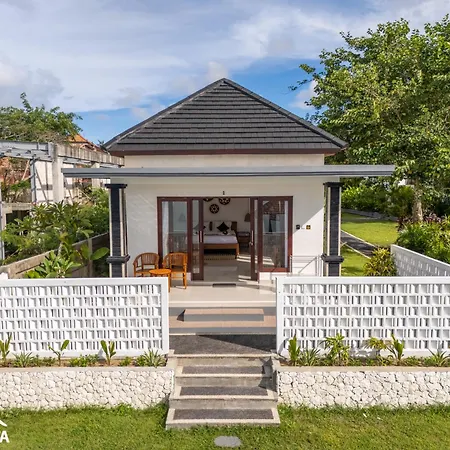 Romeo Beachfront Bungalow By Bukit Vista